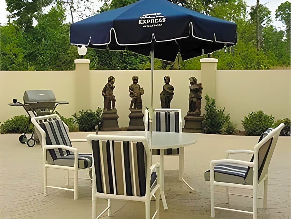 Holiday Inn Express Hotel & Suites Albemarle By IHG