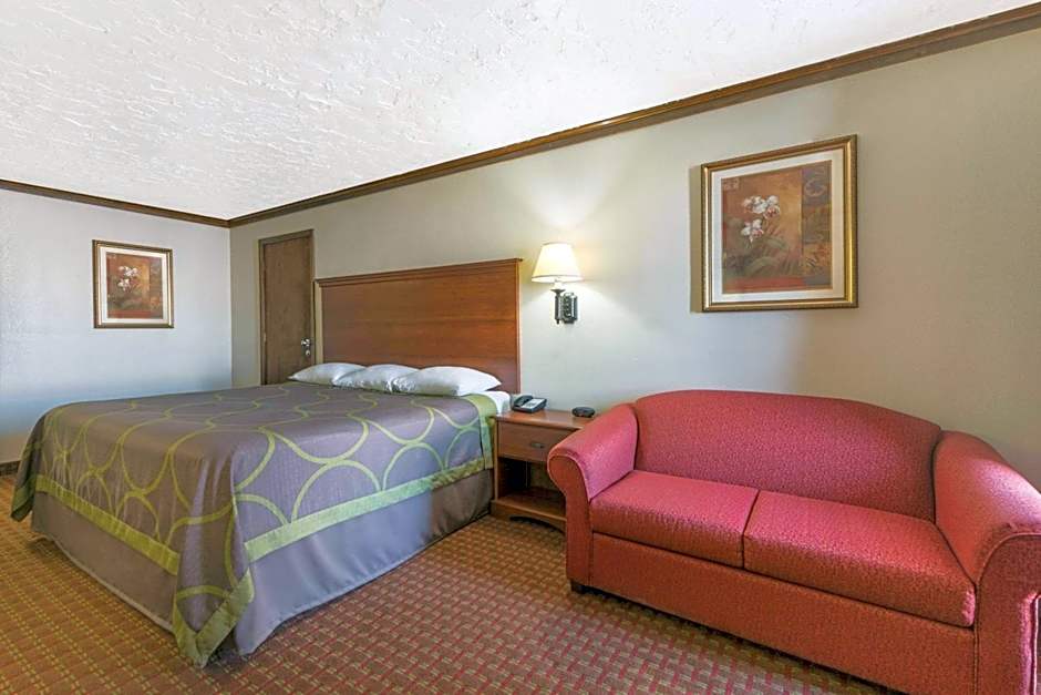 Super 8 by Wyndham Enid