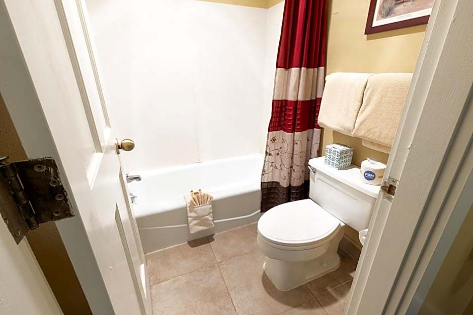 Historic Plaza Hotel