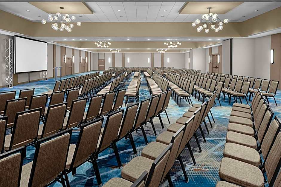 Sheraton Milwaukee Brookfield