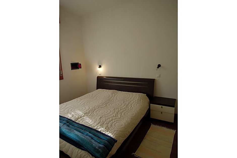 Lovely flat with garden in a residence - Beahost