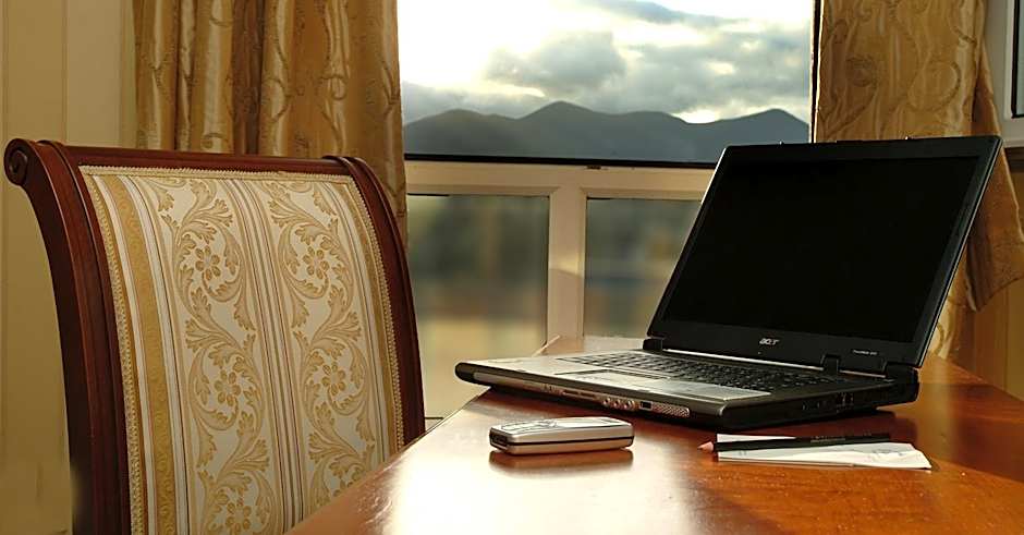 Killarney Dromhall Hotel
