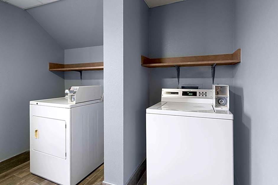 AmericInn by Wyndham Stuart