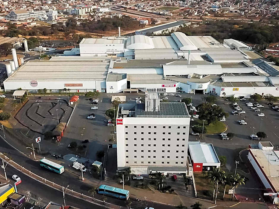 ibis Montes Claros Shopping