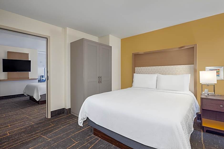 Holiday Inn Toronto Downtown Centre By IHG