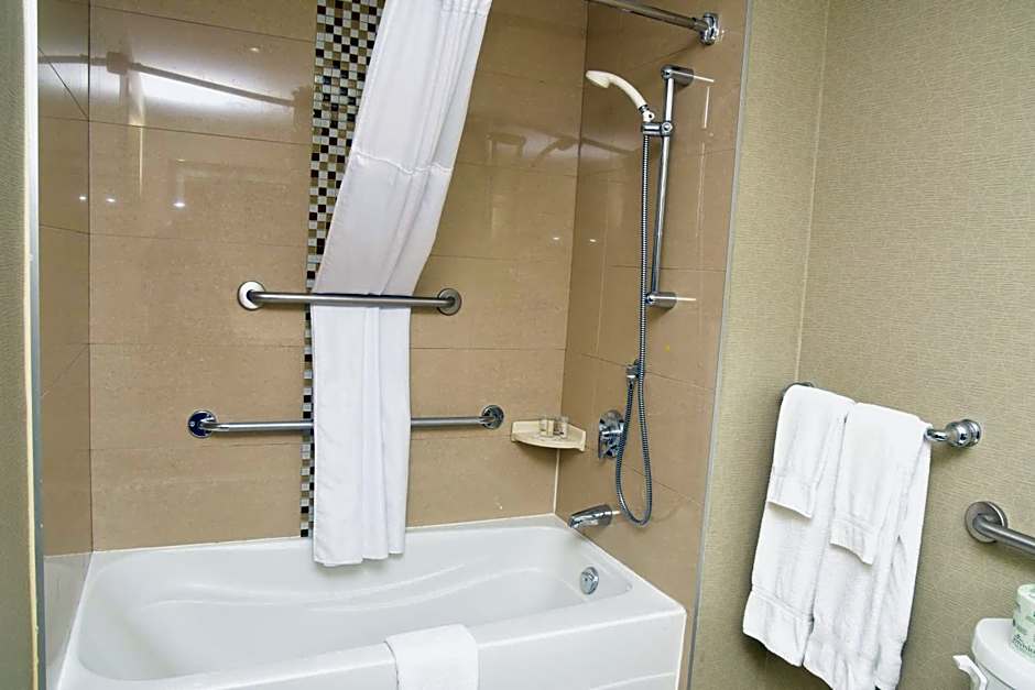 Days Inn by Wyndham Ottawa