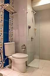 Dewarna Hotel Arifin