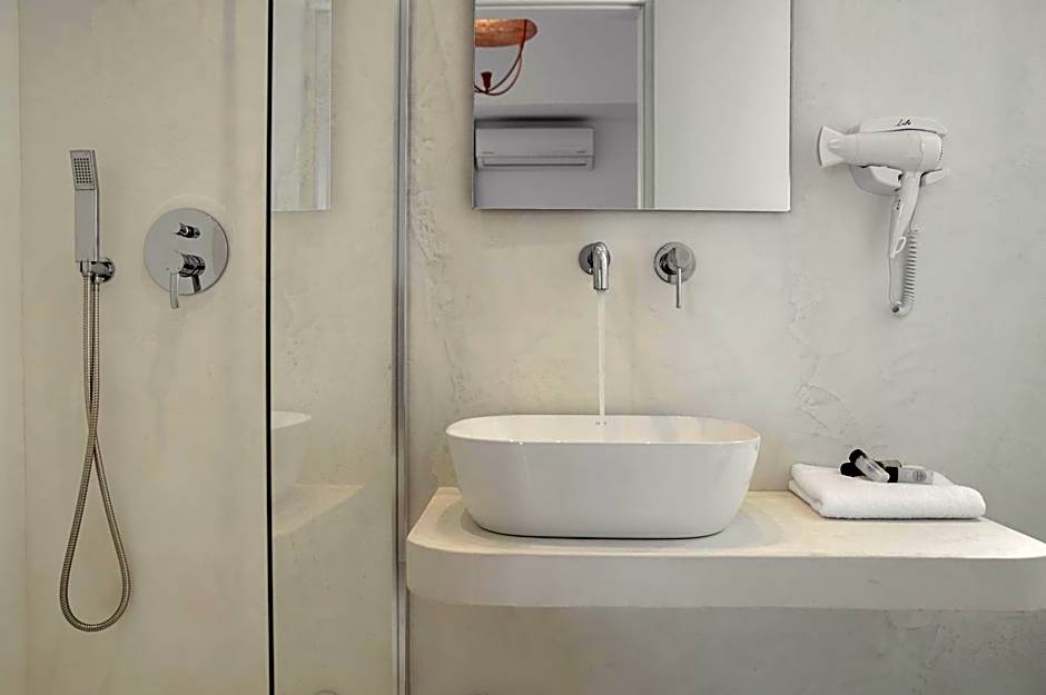 Nama Hotel Tinos