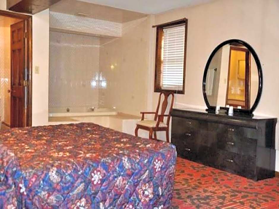 Photo 1 of 2 of 1 King Bed Suite