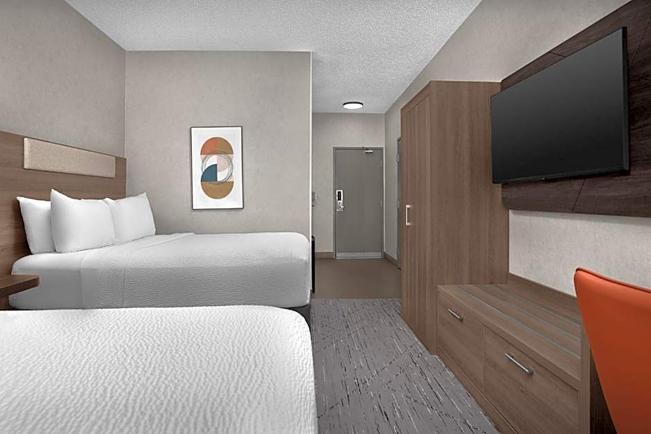 Holiday Inn Express Fargo - West Acres By IHG
