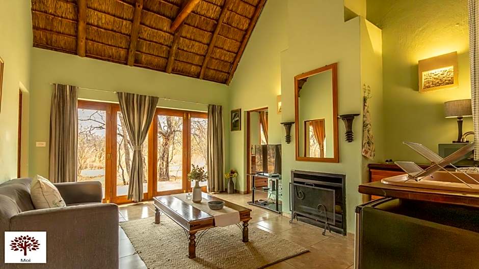 Zebula Golf and Wildlife Estate - Walk of the Eland Pax 12 - Moi Signature Luxury villa