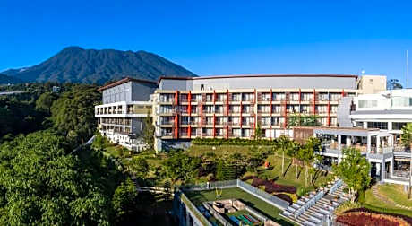 Pesona Alam Resort & Spa