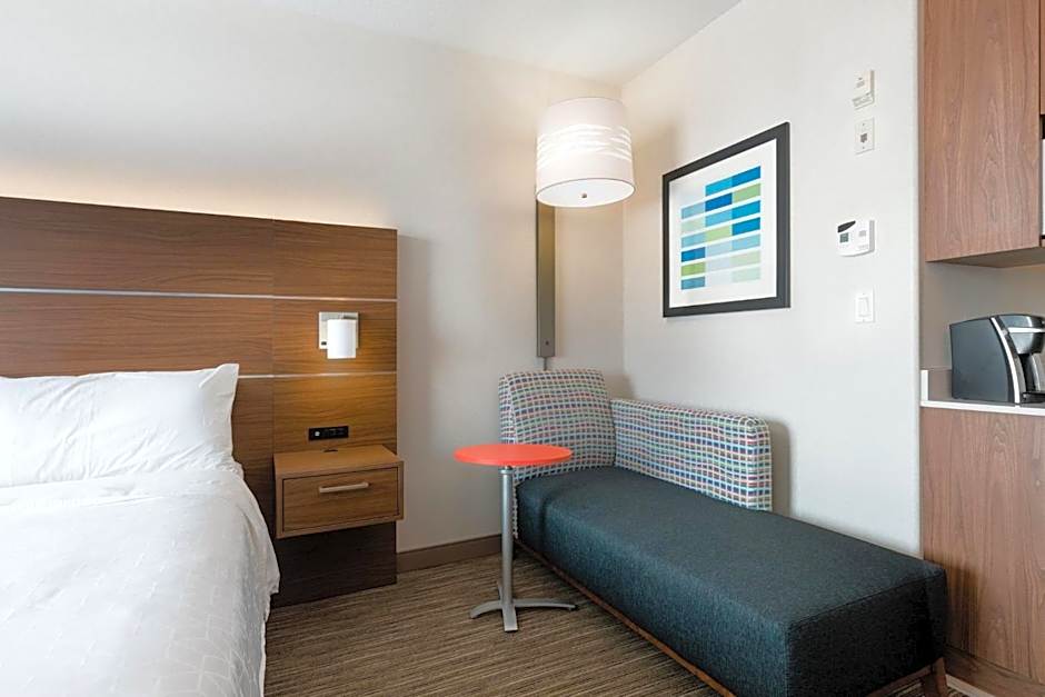 Holiday Inn Express Grande Prairie By IHG