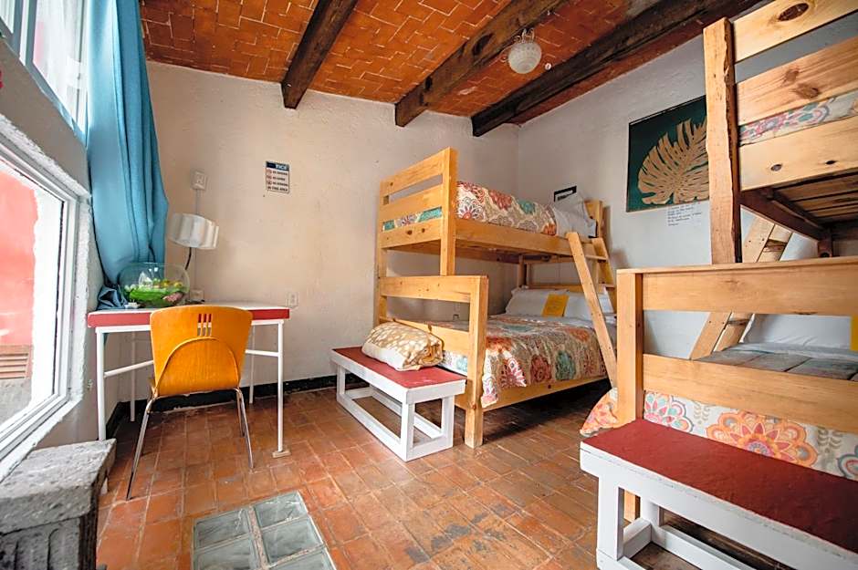 Hostel Mexico DF Airport