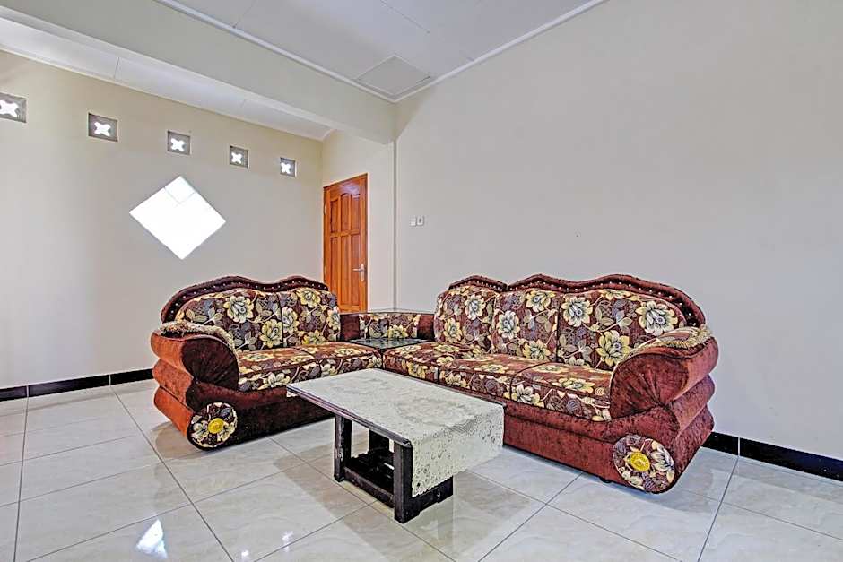 OYO 92884 Agustha Homestay