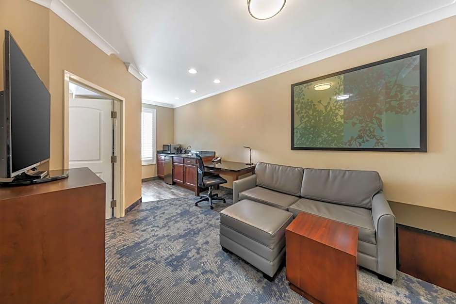 Best Western Plus Avita Suites