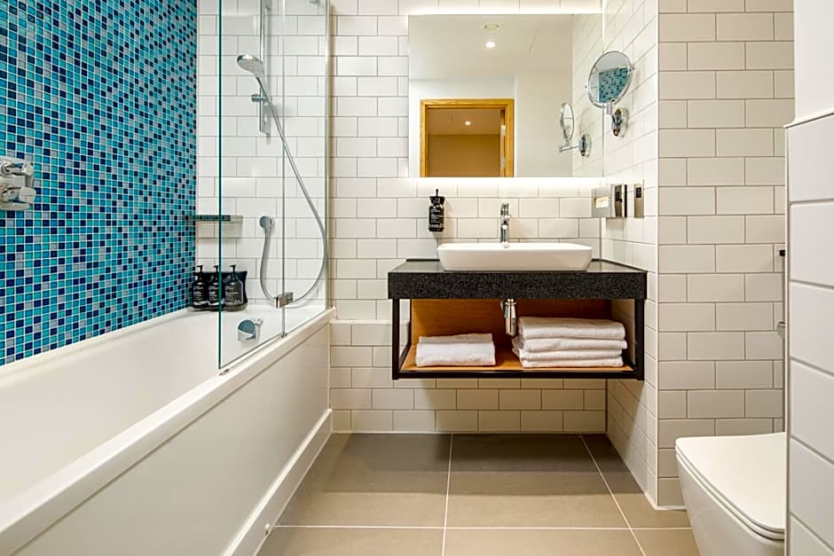 Holiday Inn Manchester Airport By IHG