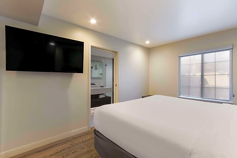 SureStay Plus Hotel by Best Western Tempe University