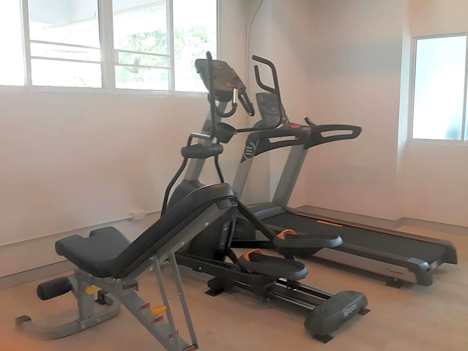 Des Res Hotel and Residence