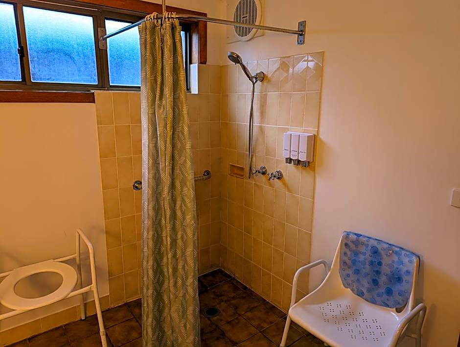 Elm Court Motel