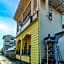 SN Guest House Near Trans Studio Mall
