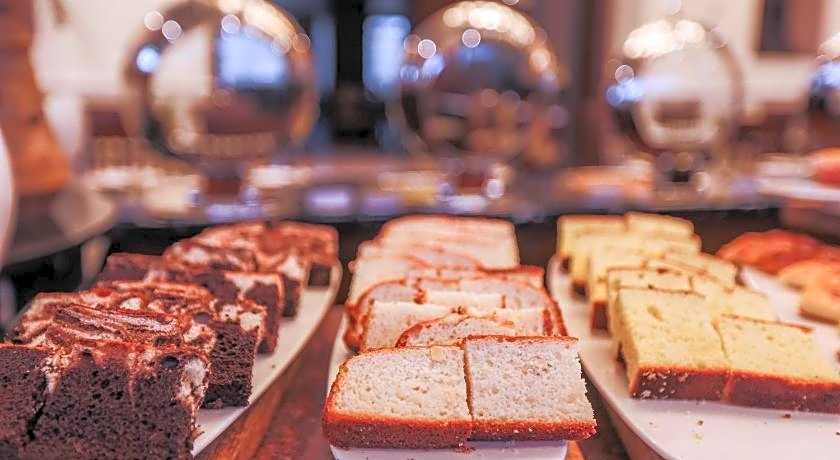 Sun N Sand Shirdi Hotel