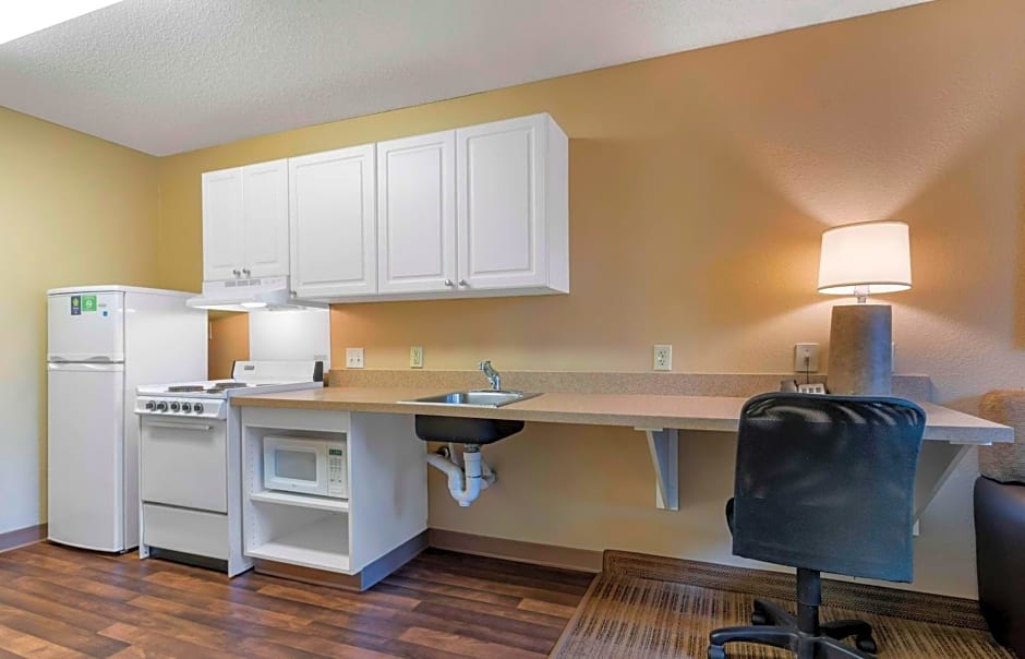 Extended Stay America Suites - Oakland - Alameda Airport