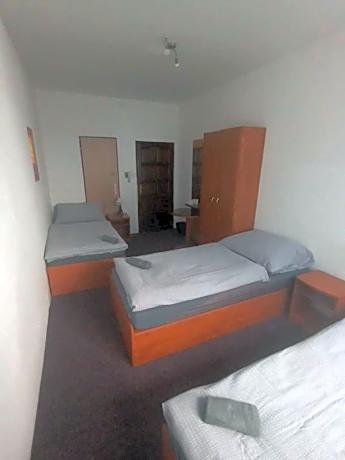 Economy Triple Room with Shared Bathroom