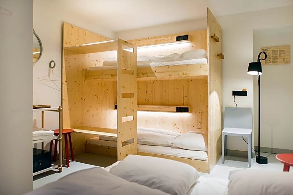 The Green Elephant Hostel & Spa