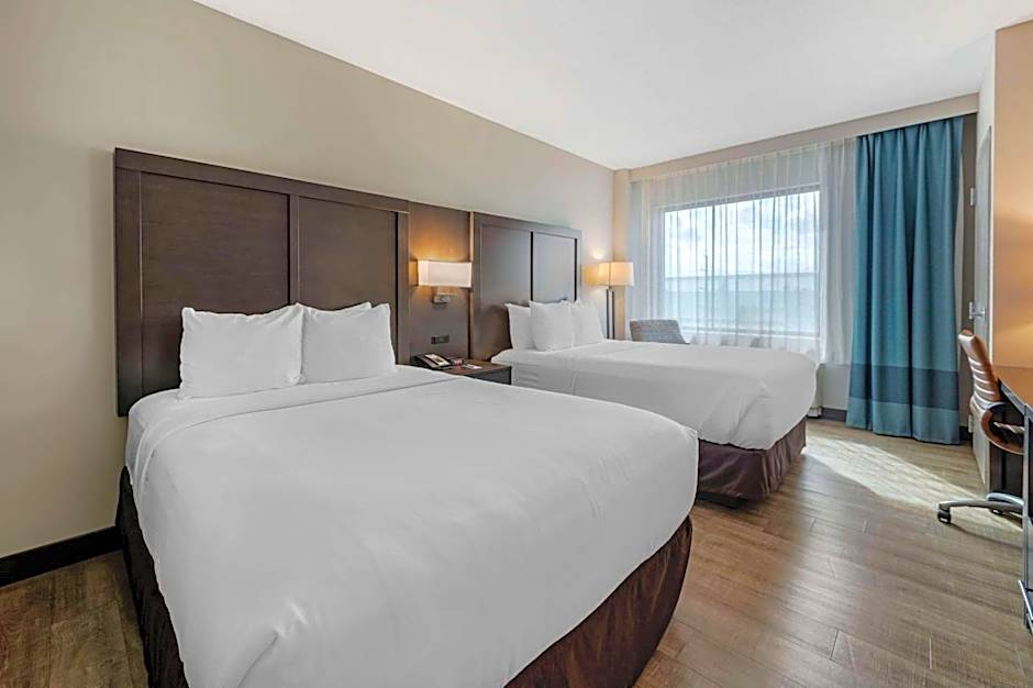 Comfort Inn & Suites Miami International Airport