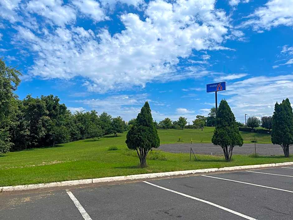 Motel 6 Culpeper, VA