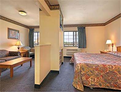 Days Inn & Suites by Wyndham Kokomo