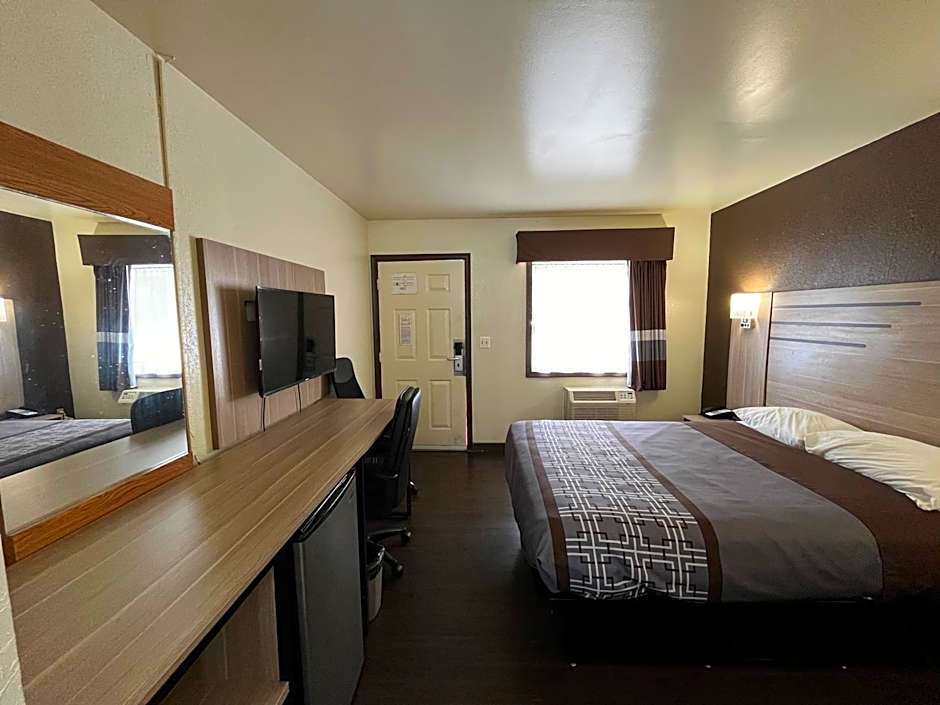 Budget Inn