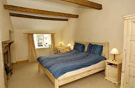 Double Room with Spa Bath - Annex