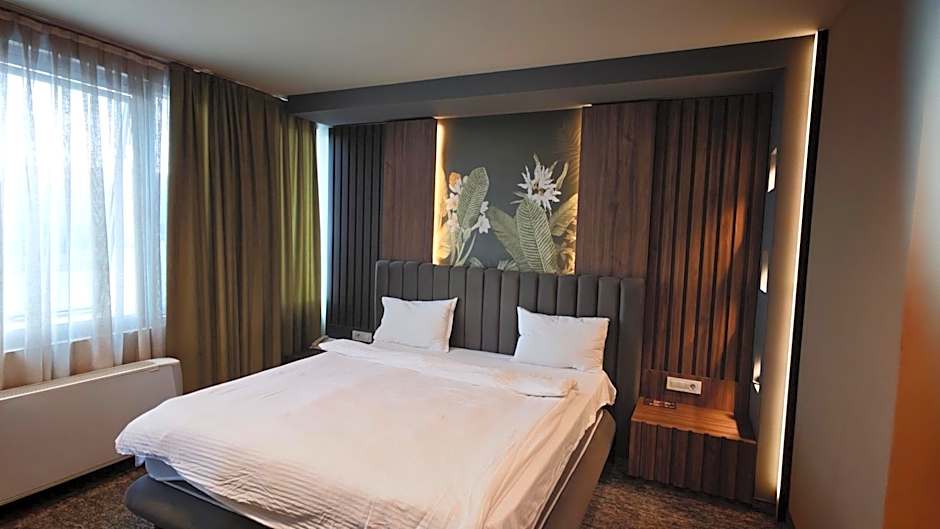 Hotel Emka