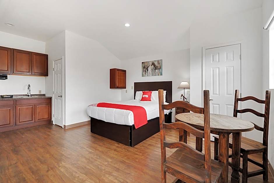 The Resource Inn -Big Lake TX