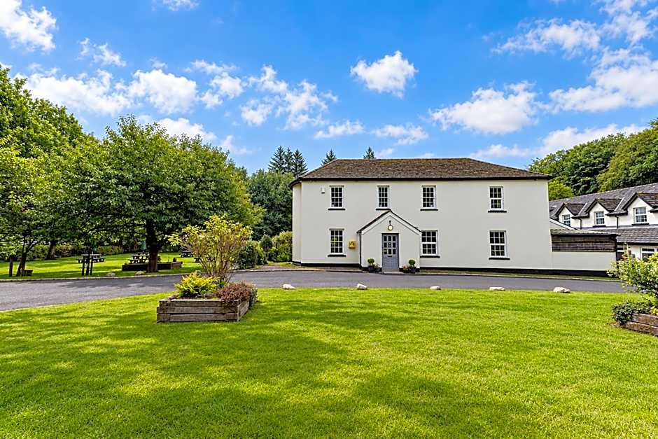 Nant Ddu Lodge Hotel & Spa by Belvilla