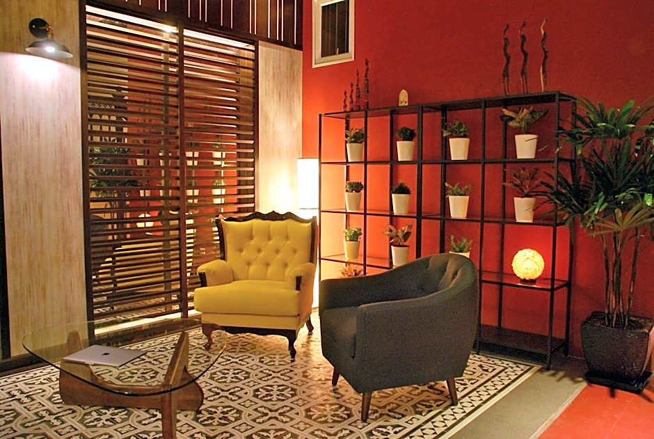 iStay Hotel
