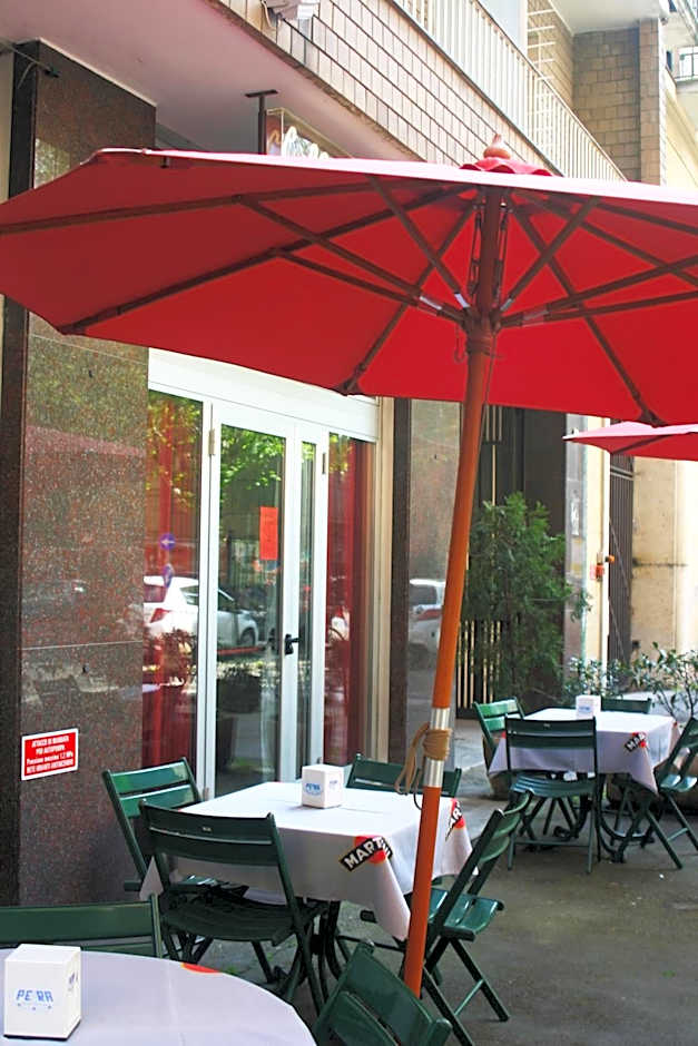 Domus Hotel