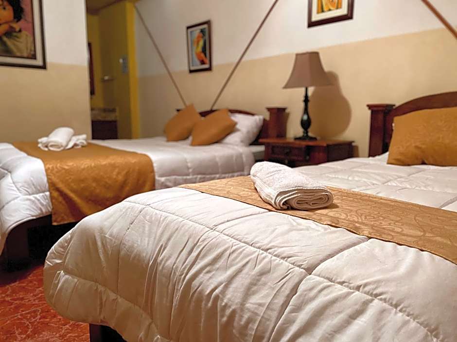 Hotel Amón Real