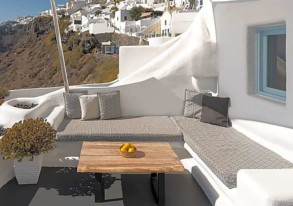 Infinity Suites & Dana Villas