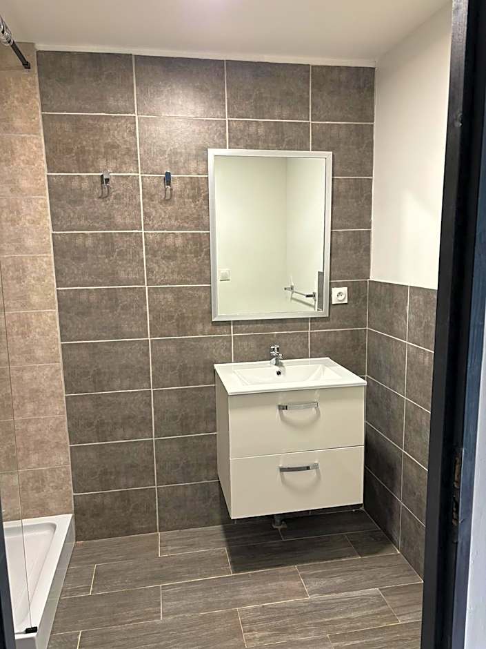 Hotel Les Voyageurs - Vogüé