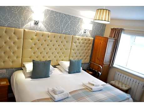 Classic Double/Twin/Single Room