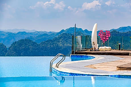 Rezen Retreat Tianqiao Xianju Hotel Jishou Aizhai Bridge