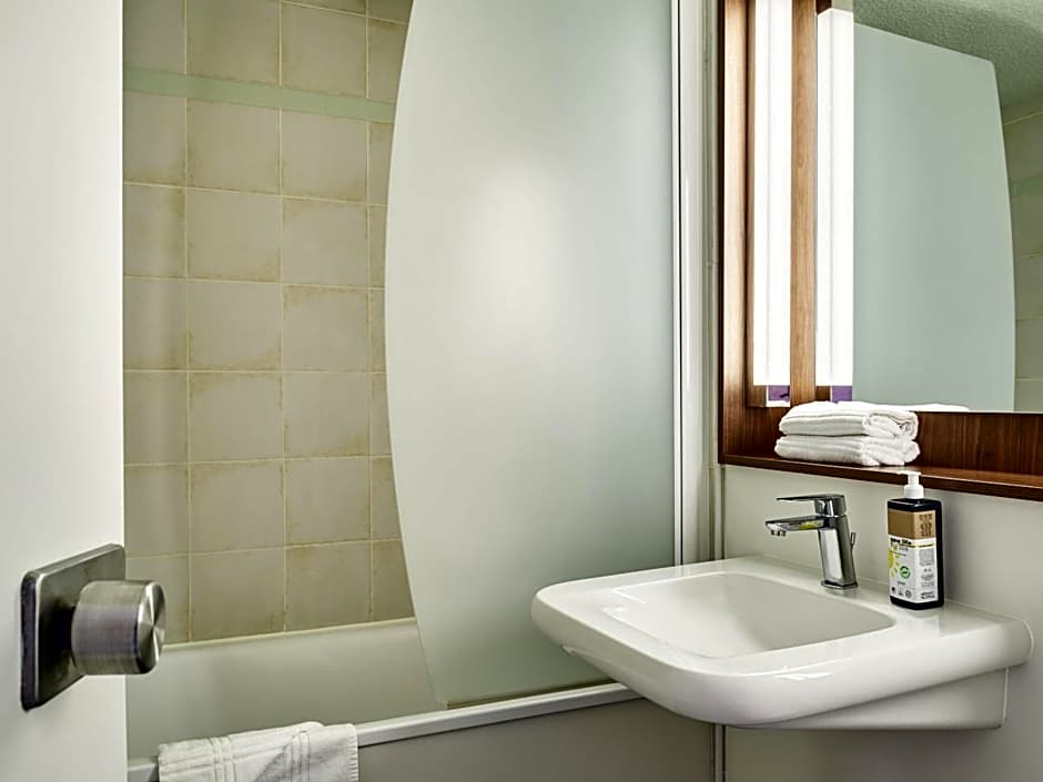 Greet Hotel Versailles - Voisins Le Bretonneux