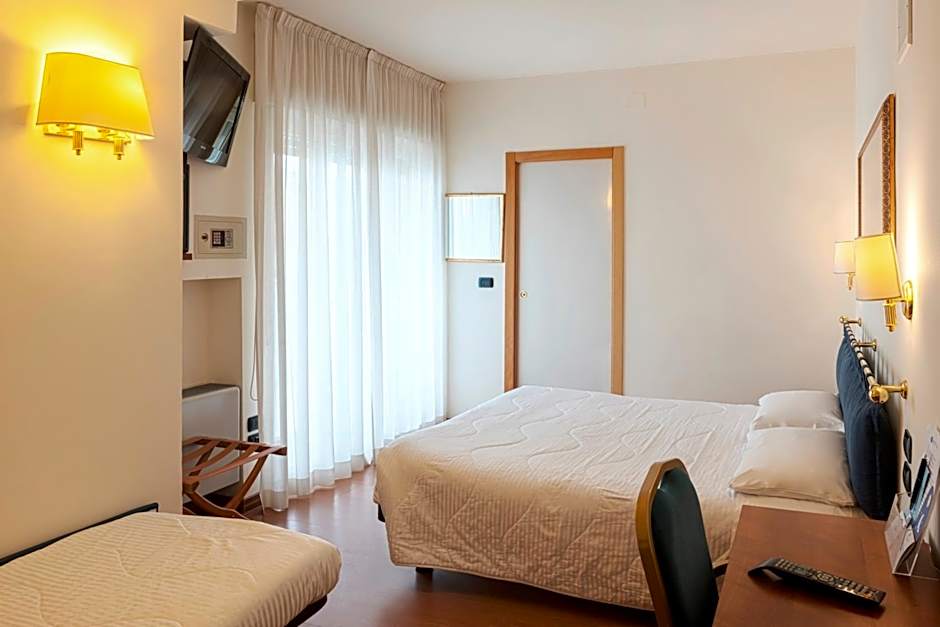 Hotel International