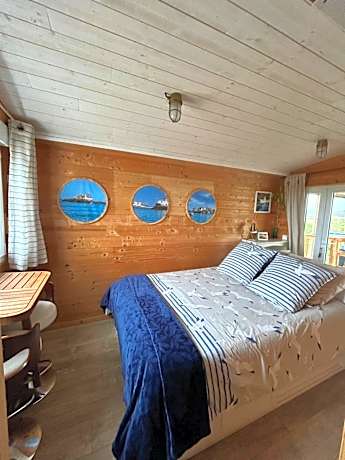 "La Cabine"