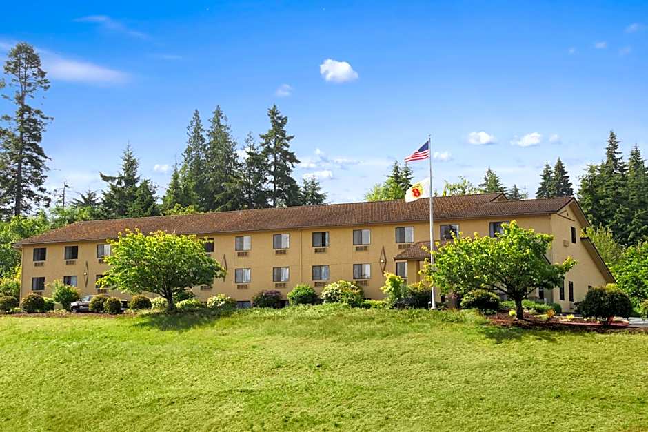 Super 8 by Wyndham Port Angeles at Olympic National Park