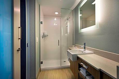 Suite, 1 King Bed with Sofa bed, Balcony, Oceanfront (1 King Bed and 1 Double Sofa Bed)