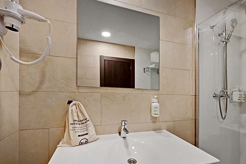 B&B Hotel Oviedo